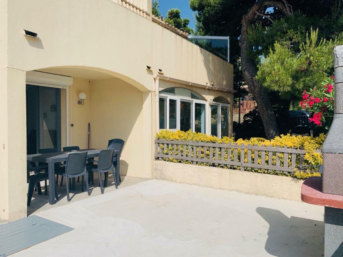 La Pinede Apartment กรุยซ็อง ภายนอก รูปภาพ